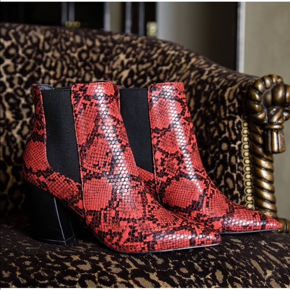 1 left! Qupid Milkway Red Pytho Snake Ankle bootie - Picture 6 of 8